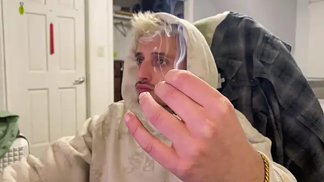 Dylansd online show from January 7, 2025, 5:54 am