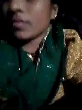 riya houswife online show from November 8, 2025, 4:32 pm