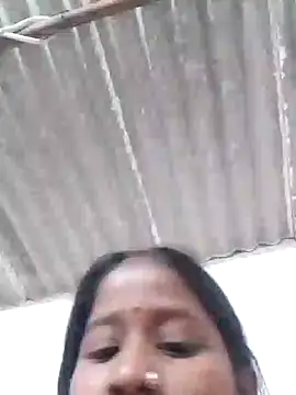 riya houswife online show from November 14, 2025, 4:21 pm