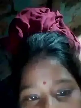 riya houswife online show from November 16, 2025, 12:43 pm