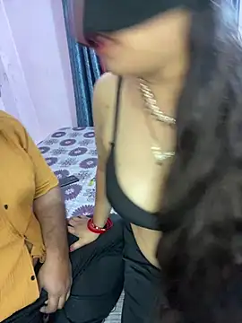 Snapshot of mickey_love chatting on February 14, 2026, 6:24 am mickey love online show from February 14, 2026, 6:24 am