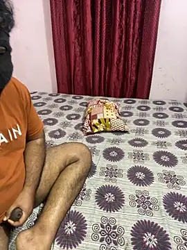 Snapshot of mickey_love chatting on February 28, 2026, 5:40 am mickey love online show from February 28, 2026, 5:40 am