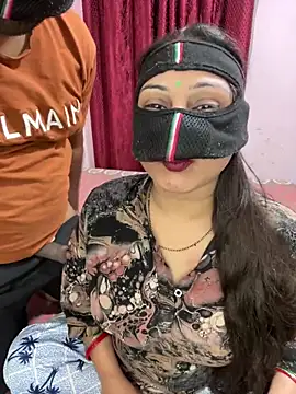 Snapshot of mickey_love chatting on April 1, 2026, 4:26 pm mickey love online show from April 1, 2026, 4:26 pm