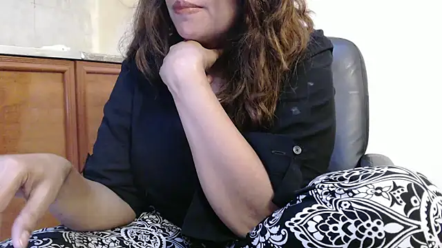 Snapshot of pareeti chatting on October 6, 2025, 7:31 am pareeti online show from October 6, 2025, 7:31 am