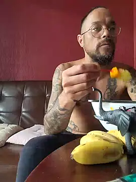 mileflav0r online show from January 29, 2025, 4:26 am