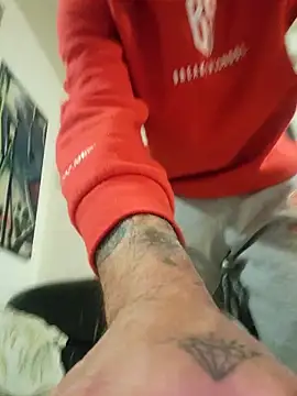 Snapshot of mileflav0r chatting on December 5, 2025, 5:33 pm mileflav0r online show from December 5, 2025, 5:33 pm