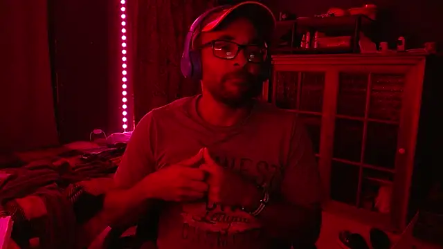        the online show from December 19, 2025, 2:37 am