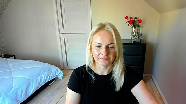 Snapshot of Alicee_Gracee chatting on October 3, 2025, 7:54 am Alicee Gracee online show from October 3, 2025, 7:54 am