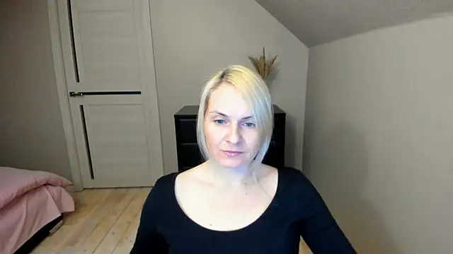 Snapshot of Alicee_Gracee chatting on March 4, 2025, 6:29 pm Alicee Gracee online show from March 4, 2025, 6:29 pm