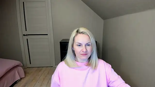 Snapshot of Alicee_Gracee chatting on March 11, 2025, 6:52 pm Alicee Gracee online show from March 11, 2025, 6:52 pm