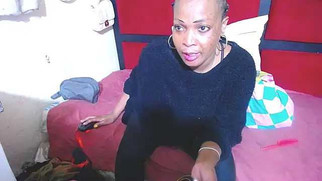 Snapshot of MaximTease24 chatting on April 28, 2026, 3:16 pm MaximTease24 online show from April 28, 2026, 3:16 pm