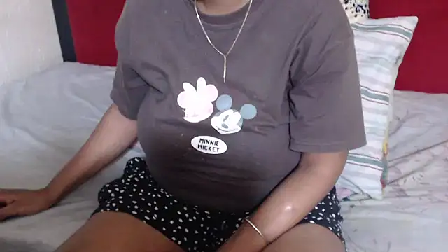 Snapshot of MaximTease24 chatting on May 8, 2026, 9:29 pm MaximTease24 online show from May 8, 2026, 9:29 pm