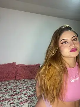 Snapshot of cristal-evanns chatting on July 14, 2026, 5:30 pm cristal-evanns online show from July 14, 2026, 5:30 pm
