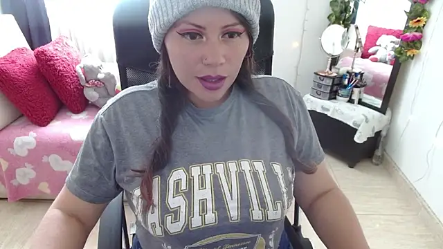 miss evoleth2 online show from April 15, 2026, 4:00 pm