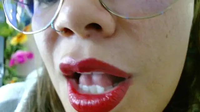 Snapshot of miss_evoleth2 chatting on February 20, 2026, 5:04 am miss evoleth2 online show from February 20, 2026, 5:04 am