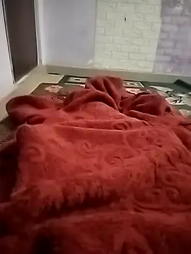 delhiboyooo online show from February 23, 2025, 5:50 pm