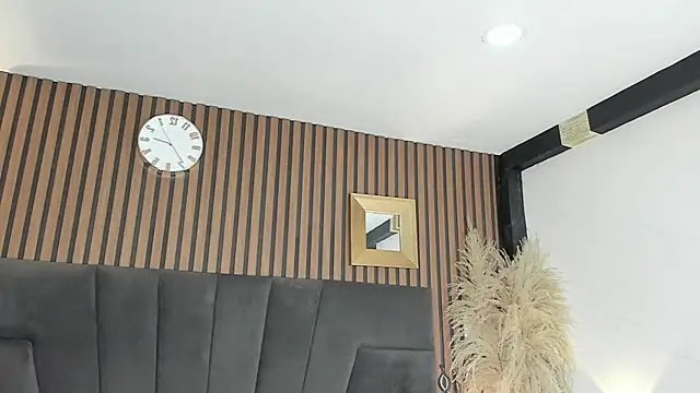 Snapshot of NaxaAndLexi_ chatting on April 18, 2026, 1:35 pm NaxaAndLexi online show from April 18, 2026, 1:35 pm
