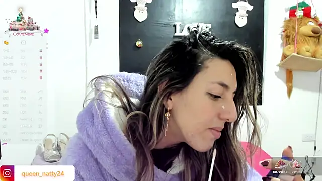 queen-natty online show from December 28, 2024, 3:47 am