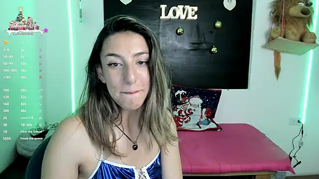 queen-natty online show from December 17, 2024, 5:29 am