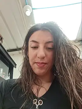 queen-natty online show from February 18, 2025, 4:03 pm