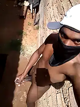 Snapshot of FuckMeNice24 chatting on March 3, 2025, 12:06 pm FuckMeNice24 online show from March 3, 2025, 12:06 pm