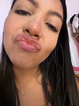 Snapshot of nicole_fisherr chatting on May 22, 2026, 1:25 am nicole fisherr online show from May 22, 2026, 1:25 am