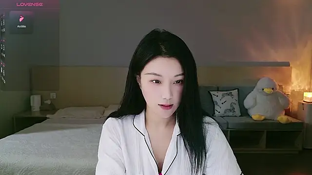 Lucky-baby online show from October 5, 2025, 1:13 pm