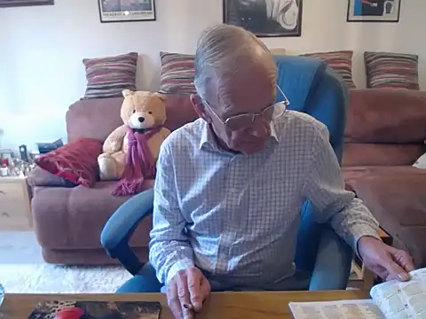 Snapshot of Ferret7777 chatting on October 27, 2025, 2:18 pm Ferret7777 online show from October 27, 2025, 2:18 pm