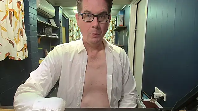 Snapshot of tilobinder chatting on February 27, 2026, 2:28 pm tilobinder online show from February 27, 2026, 2:28 pm