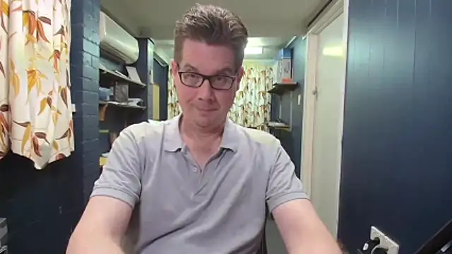 Snapshot of tilobinder chatting on October 18, 2025, 1:57 pm tilobinder online show from October 18, 2025, 1:57 pm