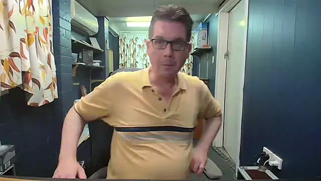 tilobinder online show from November 25, 2025, 2:06 pm