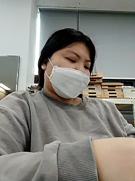 hello098712 online show from February 11, 2026, 2:22 am