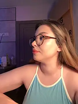 CutiePie3 online show from September 24, 2025, 9:32 pm