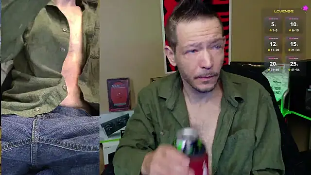 Snapshot of MasterForgedRayy chatting on January 20, 2025, 4:54 am MasterForgedRayy online show from January 20, 2025, 4:54 am