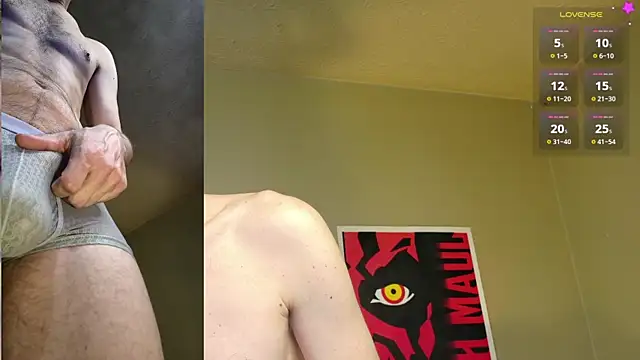 Snapshot of MasterForgedRayy chatting on February 18, 2025, 10:38 am MasterForgedRayy online show from February 18, 2025, 10:38 am