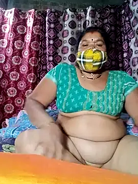 Snapshot of Hot_Falguni chatting on February 17, 2025, 4:28 pm Hot Falguni online show from February 17, 2025, 4:28 pm