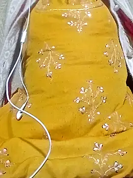 Snapshot of Hot_Falguni chatting on February 24, 2025, 8:06 am Hot Falguni online show from February 24, 2025, 8:06 am
