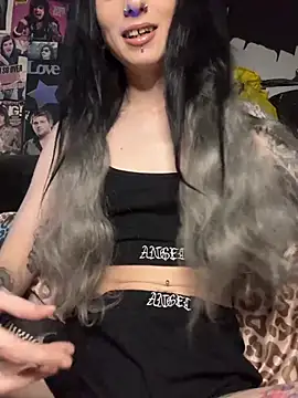 MissMidnightUK online show from March 8, 2026, 10:24 pm