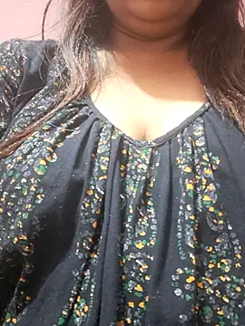 Snapshot of Hot-Anuska chatting on April 10, 2026, 1:51 pm Hot-Anuska online show from April 10, 2026, 1:51 pm