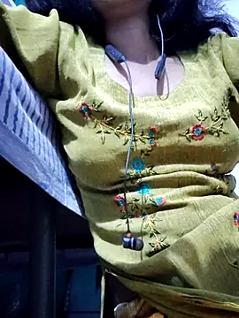 Hot-Anuska online show from September 10, 2025, 4:06 pm