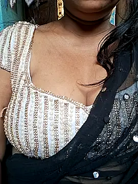 Hot-Anuska online show from March 13, 2025, 4:38 am