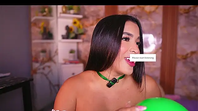 Snapshot of zoey-fox chatting on March 19, 2026, 12:32 am zoey-fox online show from March 19, 2026, 12:32 am