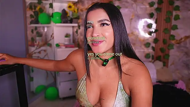 Snapshot of zoey-fox chatting on March 24, 2026, 11:16 pm zoey-fox online show from March 24, 2026, 11:16 pm