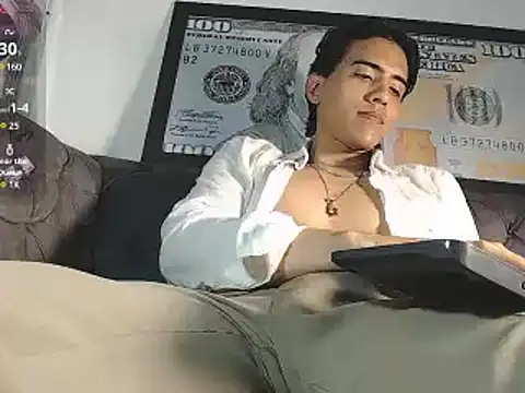 Snapshot of angelbianchii chatting on December 17, 2024, 11:27 pm angelbianchii online show from December 17, 2024, 11:27 pm