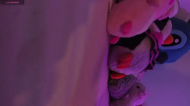 charlotte blass online show from February 22, 2026, 12:46 am