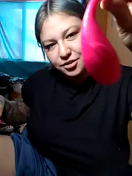 iDogrose21 online show from November 8, 2025, 8:12 pm