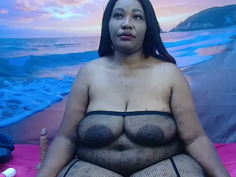 chubbydoll122 online show from May 23, 2026, 2:10 am