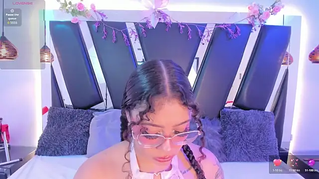 Snapshot of antonelllepiercee chatting on April 28, 2026, 11:25 am antonelllepiercee online show from April 28, 2026, 11:25 am