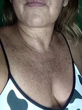 Kasandra Ho online show from October 29, 2025, 1:37 am