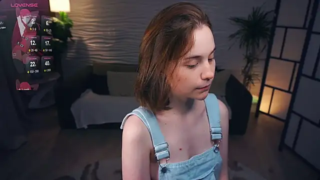 Snapshot of EditaBumford chatting on March 7, 2025, 2:23 pm EditaBumford online show from March 7, 2025, 2:23 pm